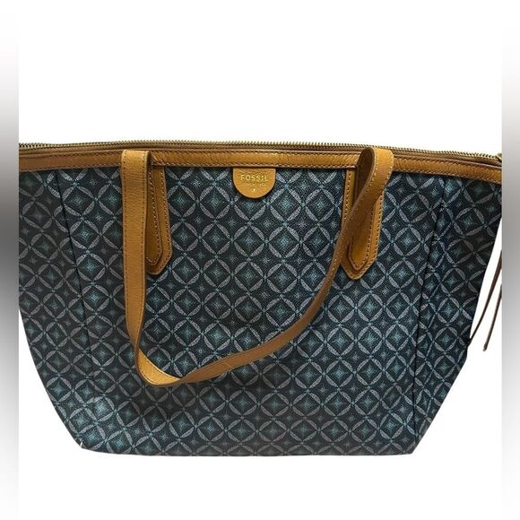 Fossil Navy and Tan Tote Bag - Picture 3 of 16